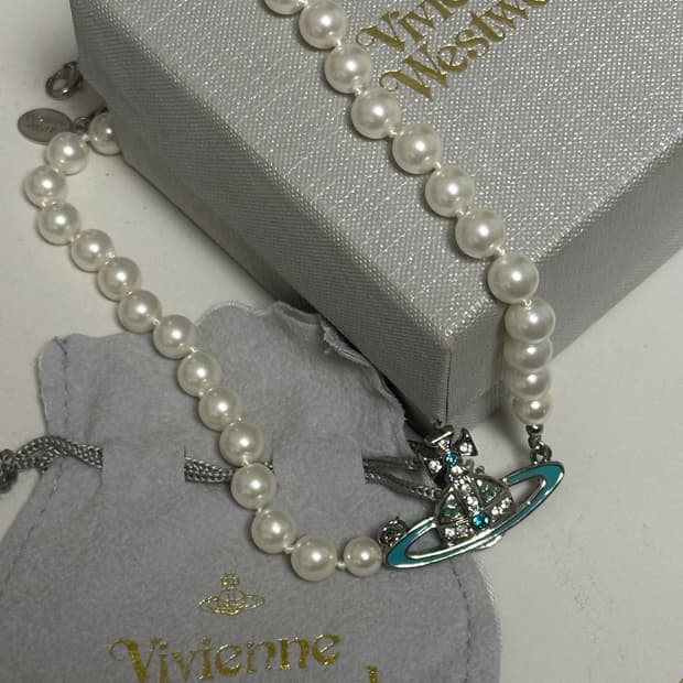 비비안웨스트우드 목걸이 