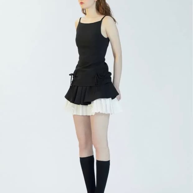 nuu 누 클래식 라인 컷 슬리브리스 탑