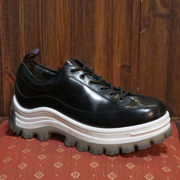 이티스 X Hm 레더 청키 스니커즈