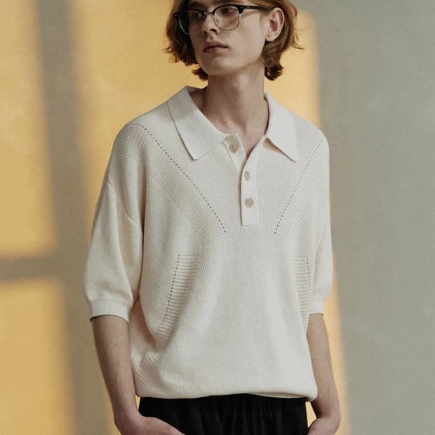 (XL)아노블리어 슬래시 펀칭 하프 반팔 카라 니트