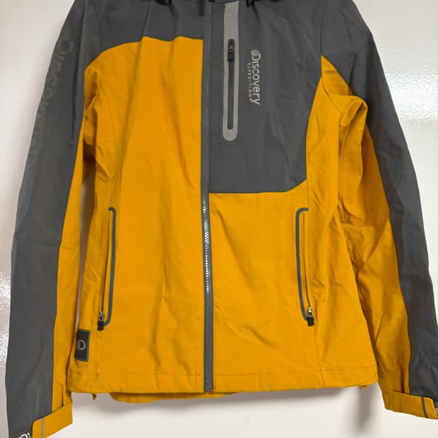 디스커버리 바람막이