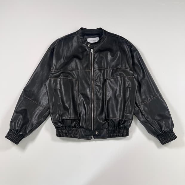 Our Room 레더 봄버 자켓