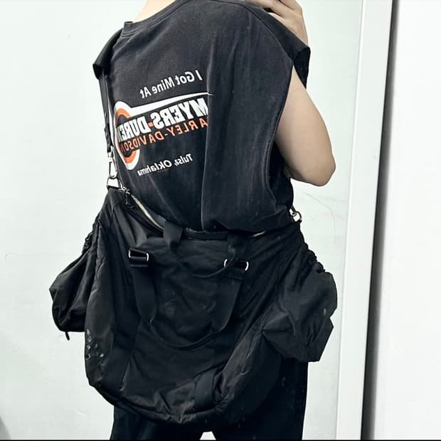 Y-3 요지야마모토 나일론 파라슈트 크로스백