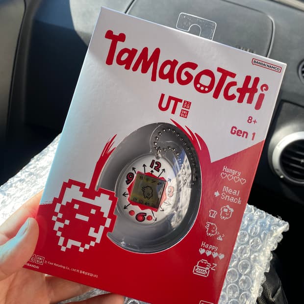 유니클로 x 다마고치 콜라보