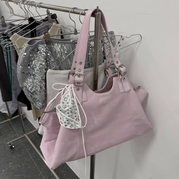 히에타 파우더 핑크 토트백