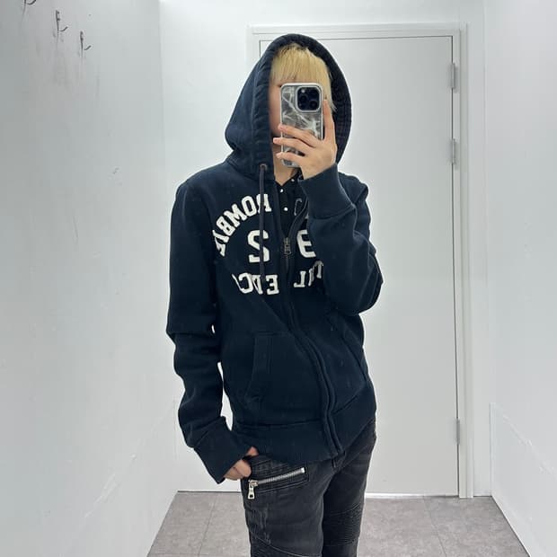 Abercrombie & Fitch logo patch hood zip 