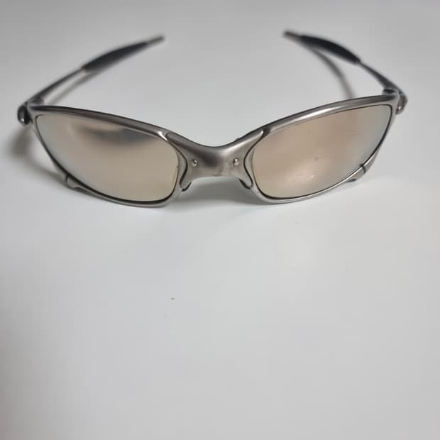 Oakley 로미오 엑스메탈