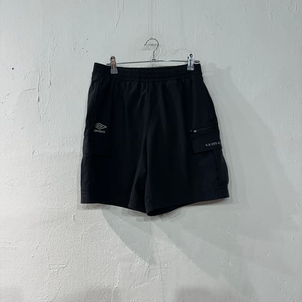 엄브로 트레이닝 카고 반바지 M