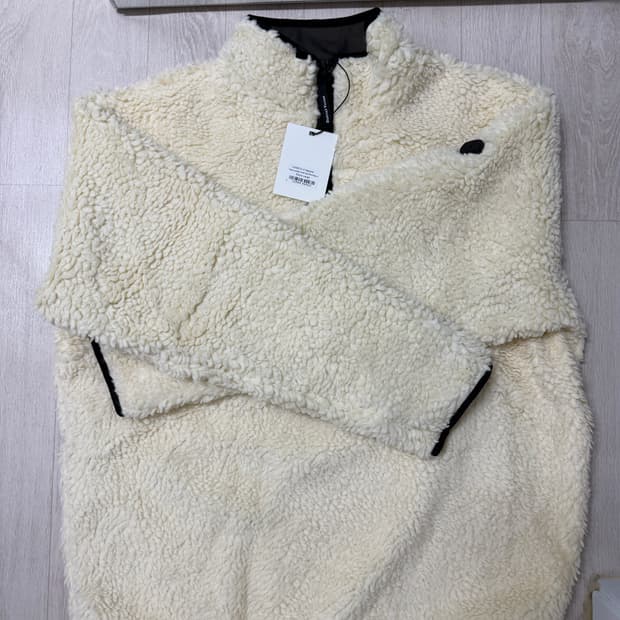 디스트릭트 비전 헤비 하프집업