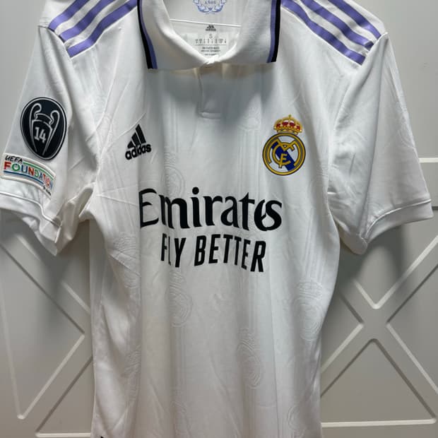 22-23 레알 마드리드 어센틱 모드리치 유니폼