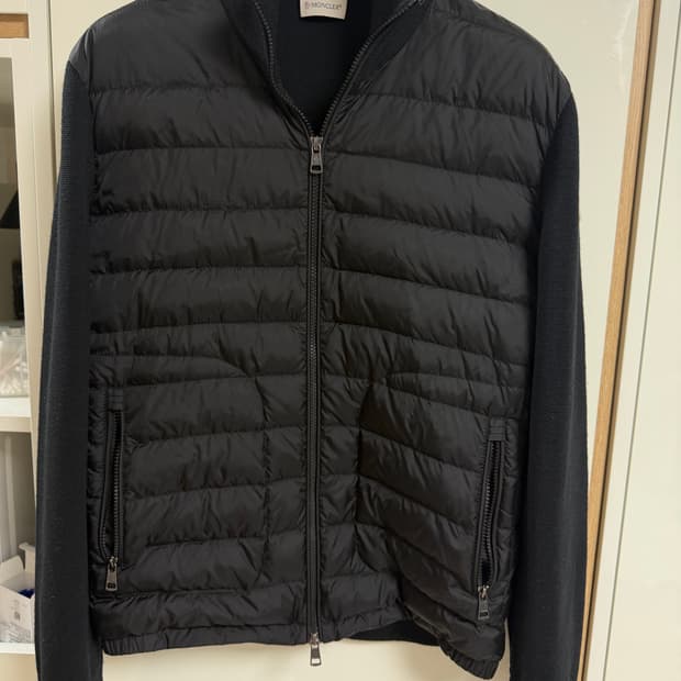 24년식/nfc백화점판 몽클레어 김현우 니트패딩 블랙 L