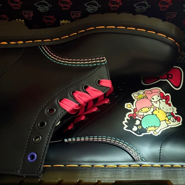 닥터마틴x헬로키티 콜라보 워커