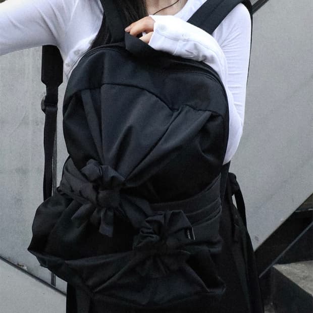 이우가마카라스 Knotted Backpack (Black)