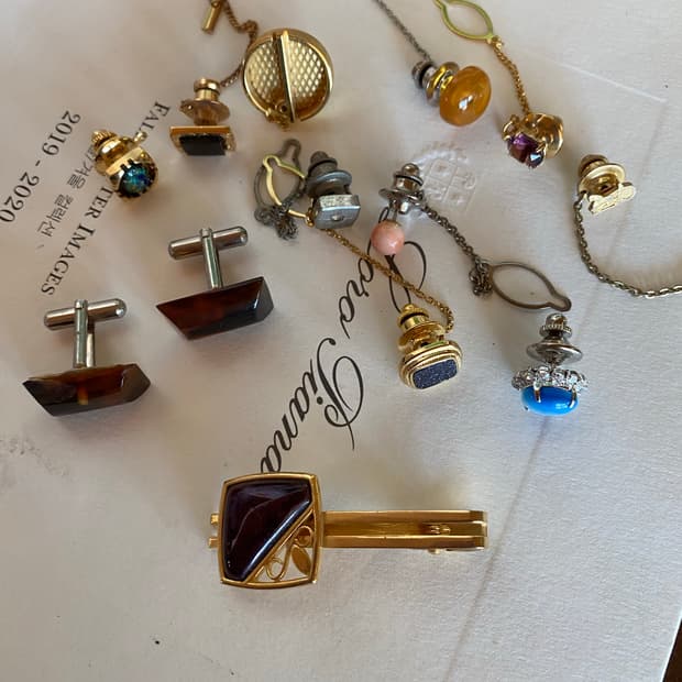 넥타이핀 커프스 뱃지 등 일괄