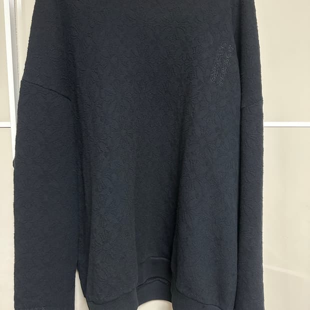 크롬하츠 모노그램 맨투맨