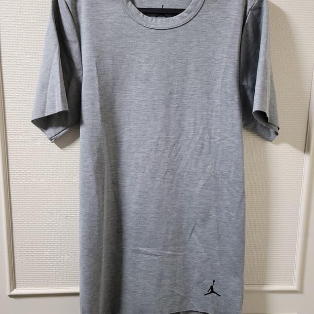 NIKE JORDA조던 회색 그레이 반팔 티셔츠 XS(Slim Tall)