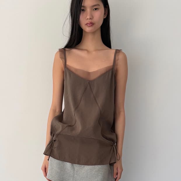 세릭 쉬어 프릴 슬리브리스 브라운 cerric sheer frill