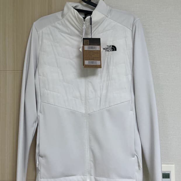 노스페이스 경량패딩 등산 필드 캠핑 새상품