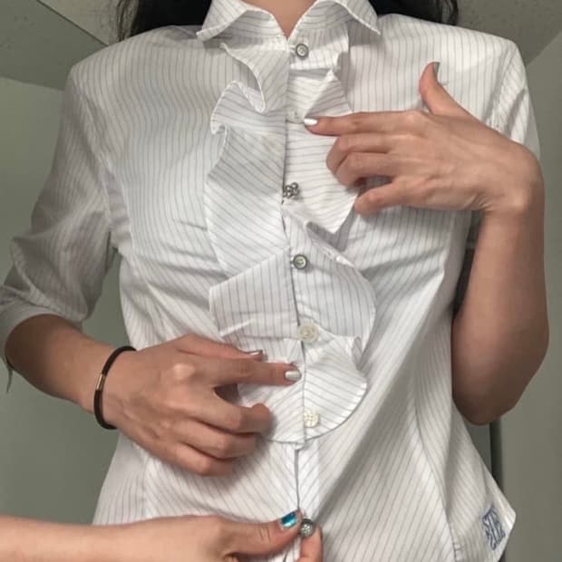 Eonts 에옹쓰 멀티 프릴 셔츠