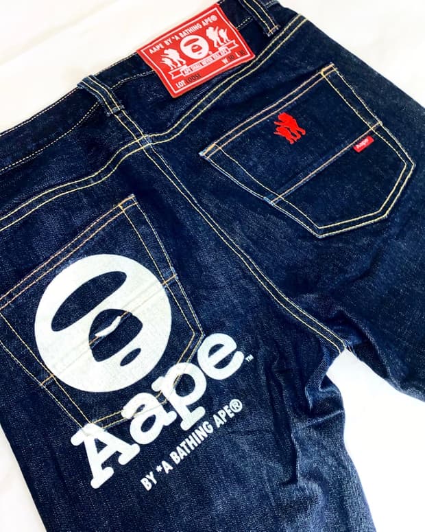 AAPE(BAPE/베이프) - 밀로 프린트 데님 팬츠