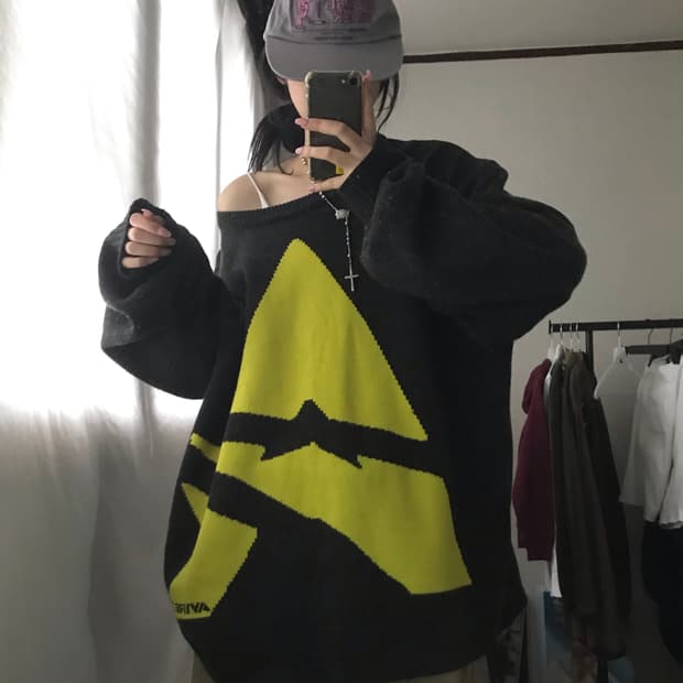 아비렉스 오버핏 빅로고 니트