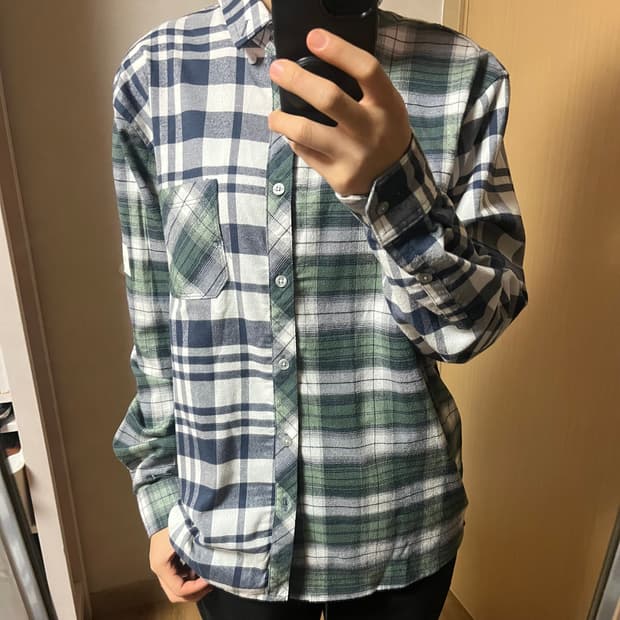 아디다스 언발란스 체크셔츠 