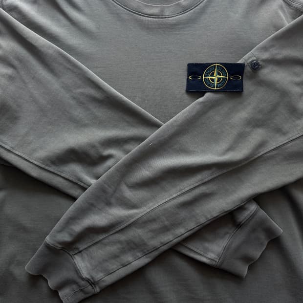 STONE ISLAND 롱슬리브 XXL 올리브(카키)