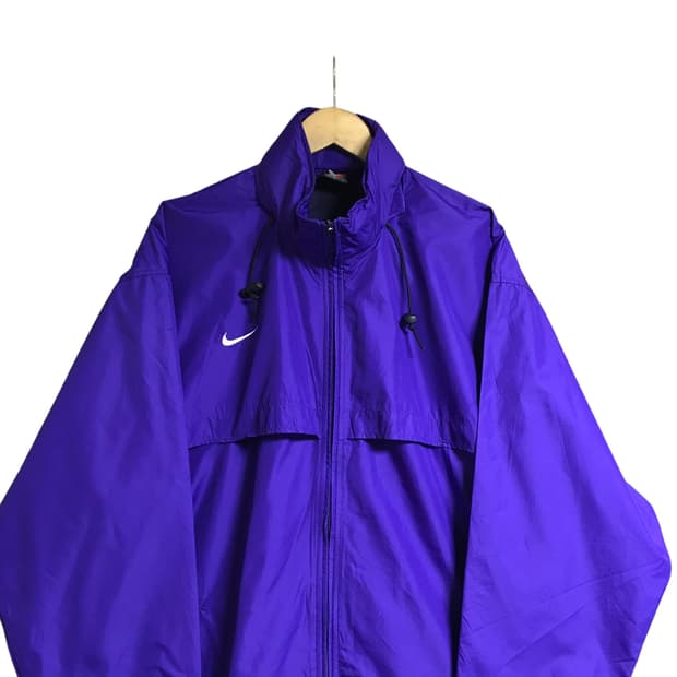 나이키 스우시 보라 올드스쿨 바람막이자켓