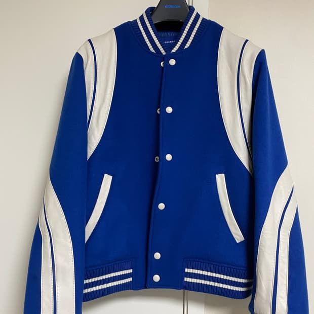 아더에러 바시티 자켓