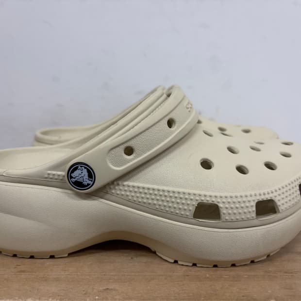 크록스 여성 샌들 220