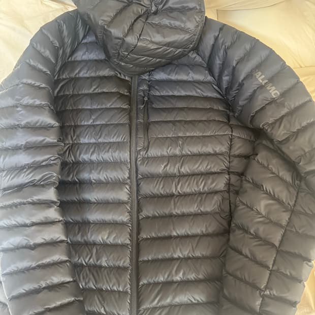 살로몬 경량패딩 L