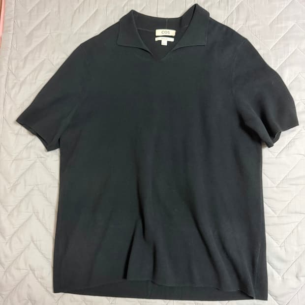 [XL] COS 오픈 카라 니트 반팔