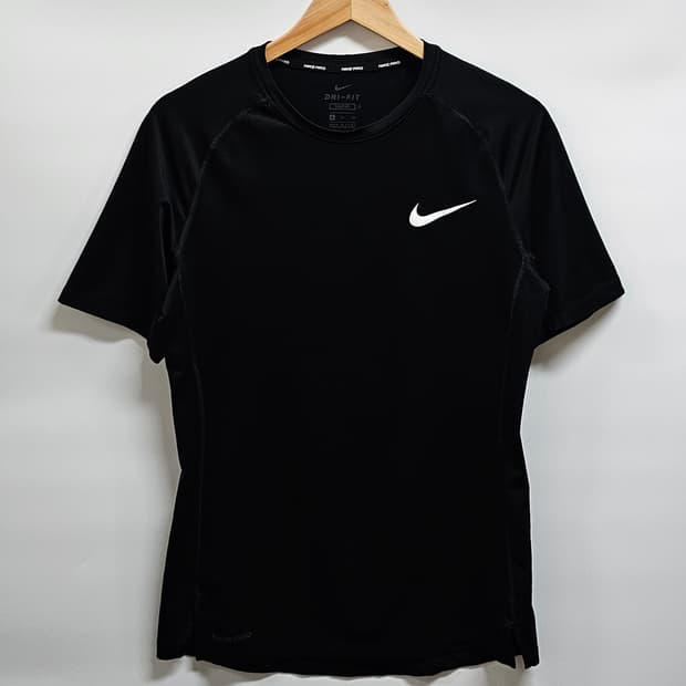 나이키 프로드라이핏 반팔티셔츠 XL