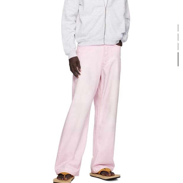 아크네 스튜디오 1981 루즈 배기핏 진 데님 m 아일릿 모카 착용