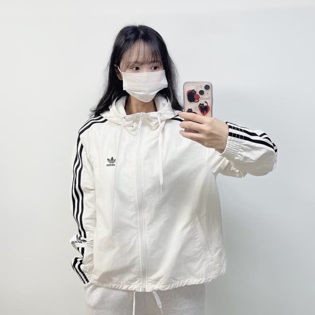 아디다스 트레포일 로고 크롭 바람막이 자켓 화이트