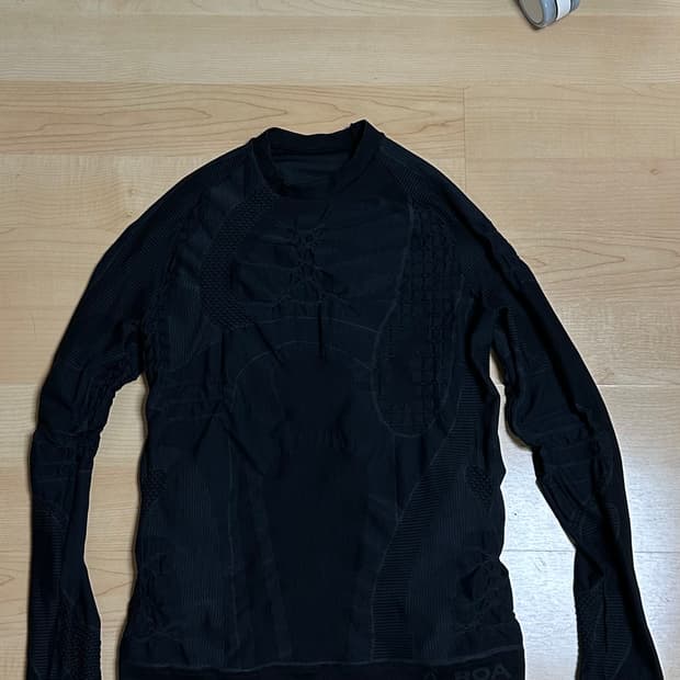 ROA 3D knit roundneck 니트 라운드넥 S사이즈