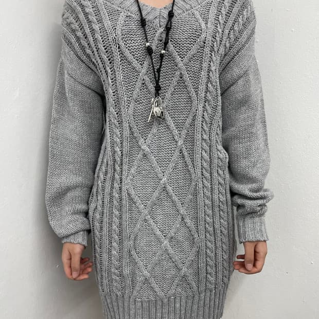 세실맥비 그레이 레이스업 니트 원피스