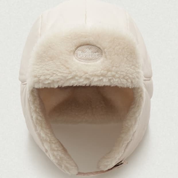 더바넷 아이보리 트래퍼 모자