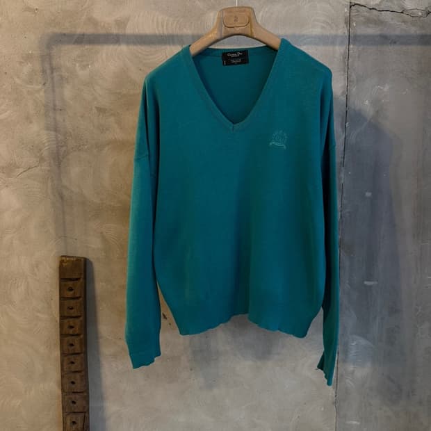 크리스찬 디올 브이넥 니트 100