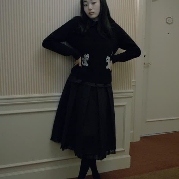 코스모스 ORGANZA PLEATS SKIRT (BLACK)
