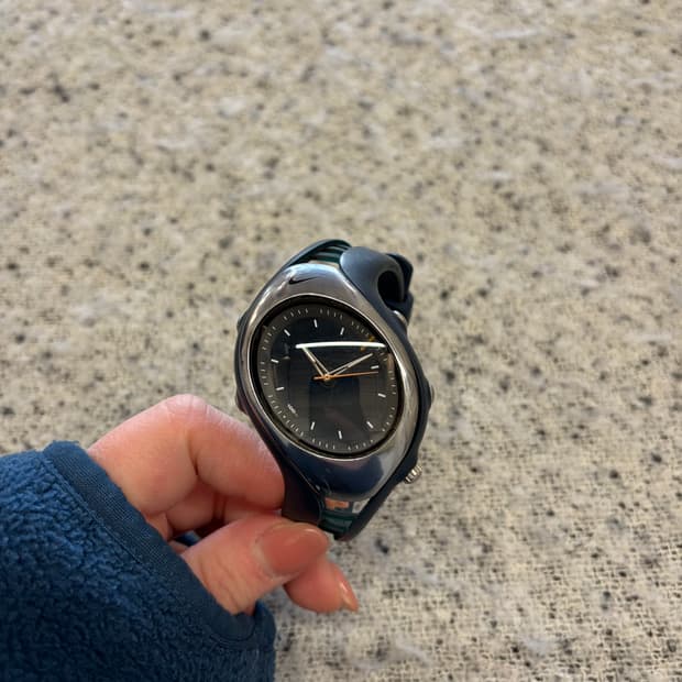 N236. 나이키 빈티지 손목시계