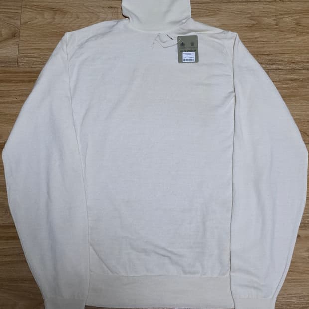 XL 택포15만)24FW존스메들리 코넬 터틀넥 스노우화이트