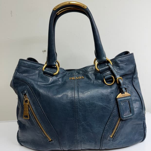 [정품] 프라다 비텔로 샤인 딥 오션 블루