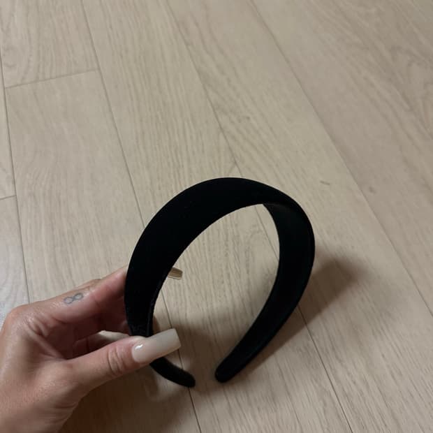 벨벳 머리띠 