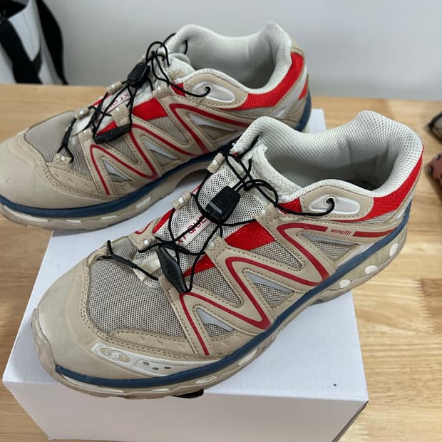 살로몬 신발 270