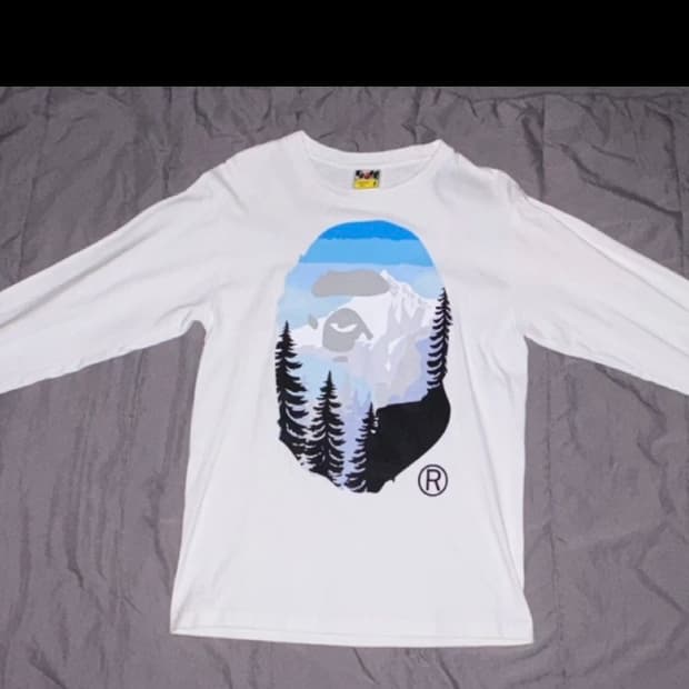 정품 베이프 롱슬리브 화이트