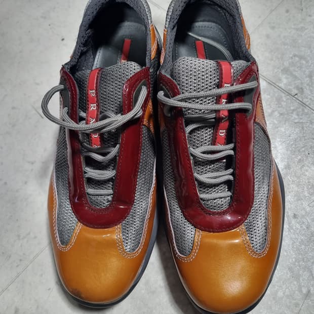 프라다 스니커즈 