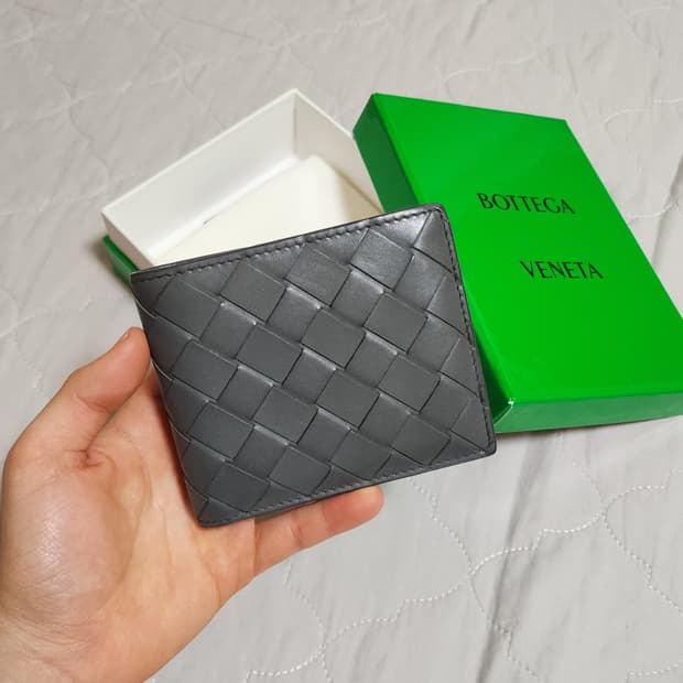 [풀박스]보테가베네타 인트레치아토 반지갑 그레이