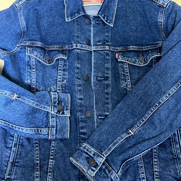 리바이스 데님자켓 m사이즈