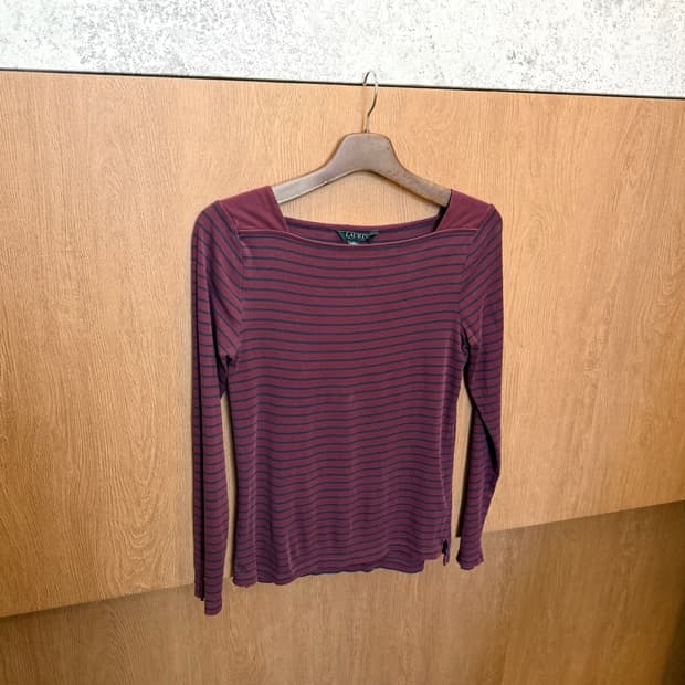 폴로 랄프 로렌 스퀘어넥 롱슬리브 티셔츠 스트라이프 패턴 디테일 버건디